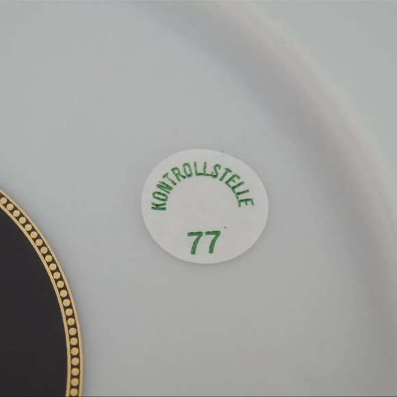 New Authentic Versace Rosenthal Medusa Plate Tableware - Picture 7 of 7